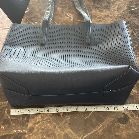 Neiman Marcus Tote Bag - Picture 1 of 6